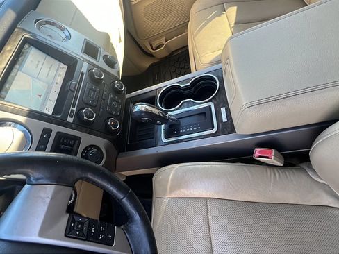 Used 2017 Ford Expedition EL Limited w/ Equipment Group 301A AWD/4WD image 24