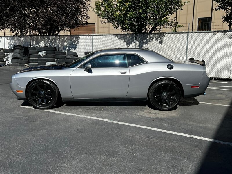 Used 2013 Dodge Challenger SXT Plus RWD image 4