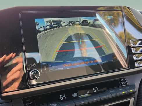 Certified 2025 Toyota Camry SE image 25