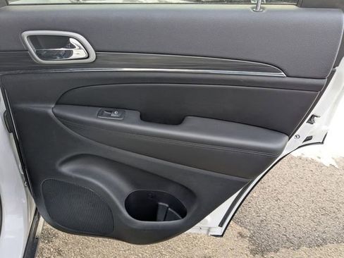 Certified 2022 Jeep Grand Cherokee Limited image 26