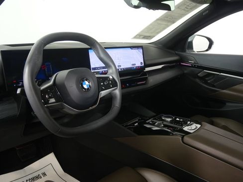 Certified 2024 BMW 530i xDrive w/ Premium Package AWD/4WD image 12