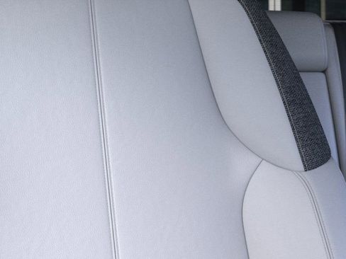 New 2026 Cadillac Optiq Luxury 1 image 21