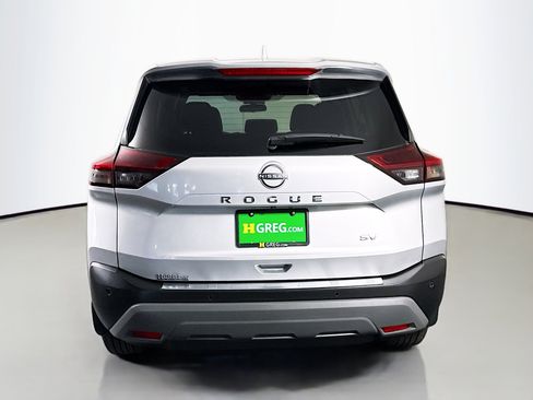 Used 2023 Nissan Rogue SV FWD image 8