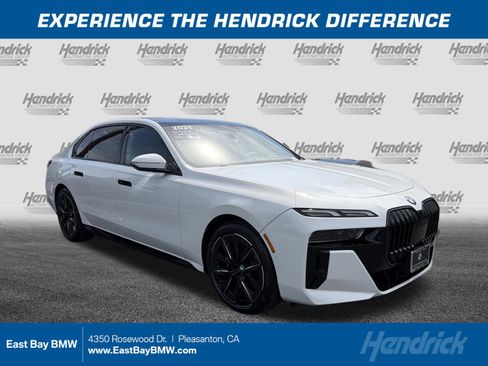 Certified 2025 BMW 740i RWD image 1