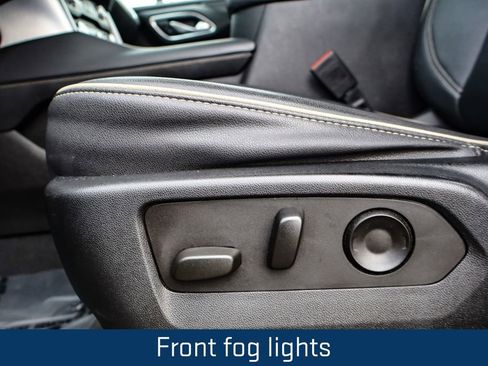 Used 2023 GMC Yukon SLT image 11