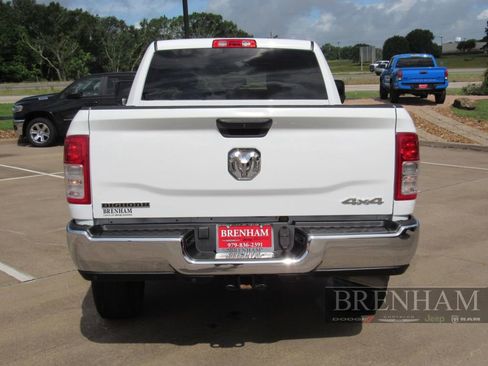 Used 2024 RAM 2500 Big Horn w/ Off Road Package AWD/4WD image 5