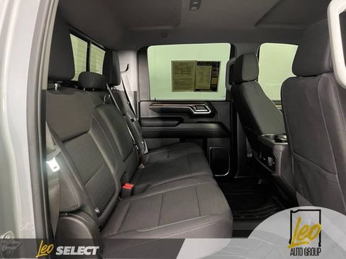 Used 2025 Chevrolet Silverado 3500 LT w/ Safety Package AWD/4WD image 17