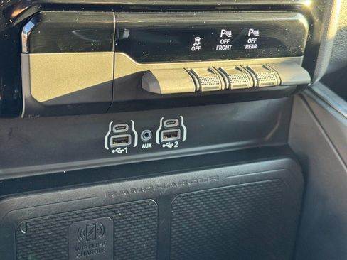 Used 2025 RAM 1500 Big Horn image 24