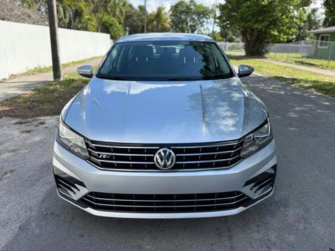 Used 2016 Volkswagen Passat 1.8T R-Line image 5