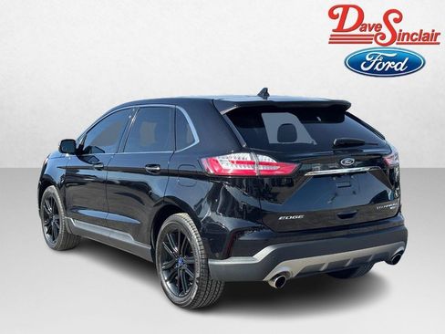 Used 2019 Ford Edge Titanium w/ Equipment Group 301A image 9