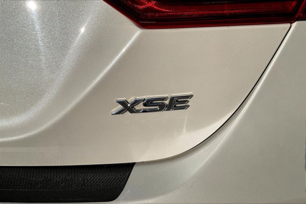 Used 2020 Toyota Camry XSE FWD image 24