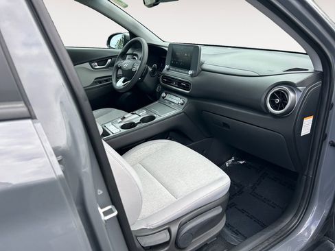 Used 2023 Hyundai Kona SE w/ Cargo Package FWD image 26