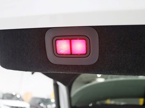 Used 2021 Aston Martin DBX AWD/4WD image 43
