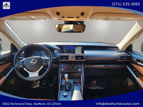 Used 2018 Lexus IS 300 AWD w/ Comfort Package image 26