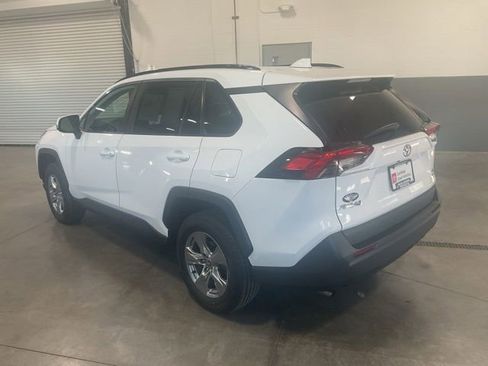Used 2024 Toyota RAV4 XLE AWD/4WD image 4