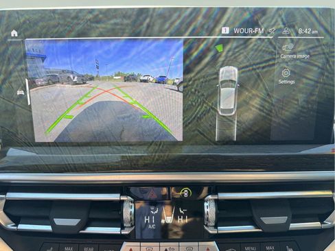 Used 2025 BMW X4 xDrive30i AWD/4WD image 25
