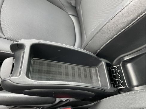 Used 2023 MINI Cooper 2-Door Hardtop image 29