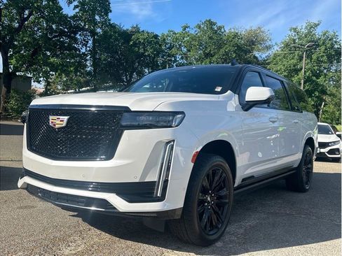 Used 2021 Cadillac Escalade ESV Sport Platinum image 3