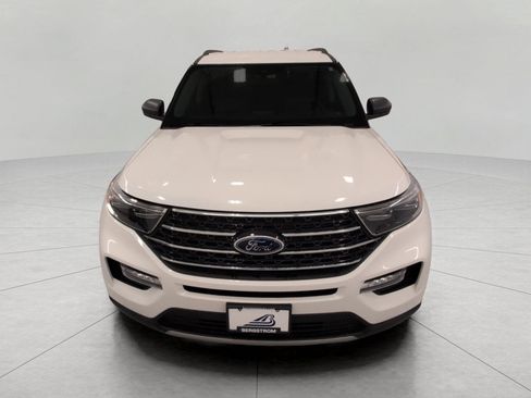 Used 2024 Ford Explorer XLT w/ Equipment Group 202A AWD/4WD image 14