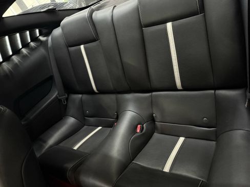 Used 2010 Ford Mustang GT RWD image 12
