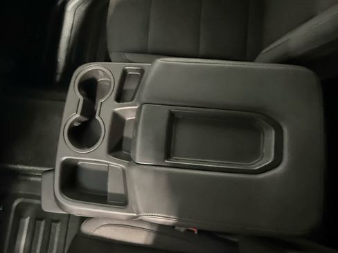 Used 2025 Chevrolet Silverado 2500 LT w/ Convenience Package image 22