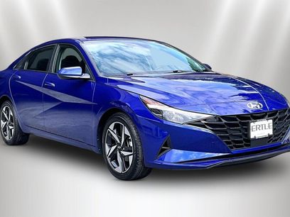 Used 2023 Hyundai Elantra SEL w/ Convenience Package