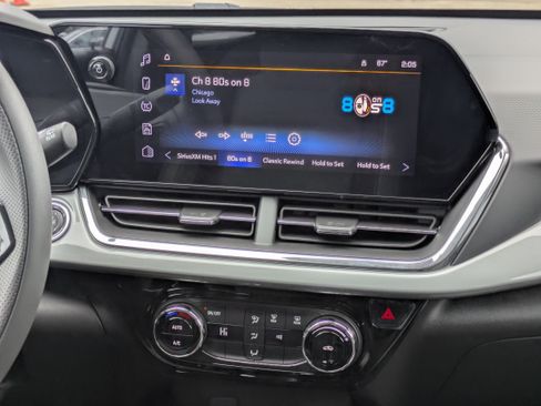 New 2026 Chevrolet Trax LT image 5