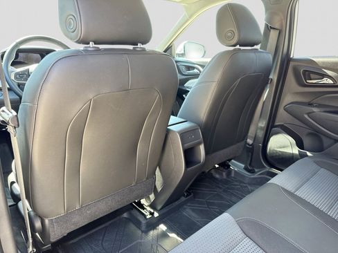 Used 2024 Chevrolet Trax LT w/ Driver Confidence Package FWD image 22