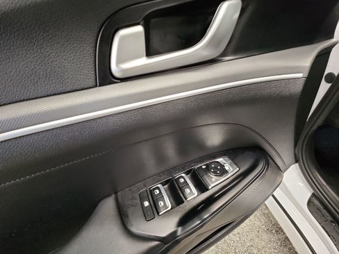Used 2022 Kia K5 GT-Line image 15
