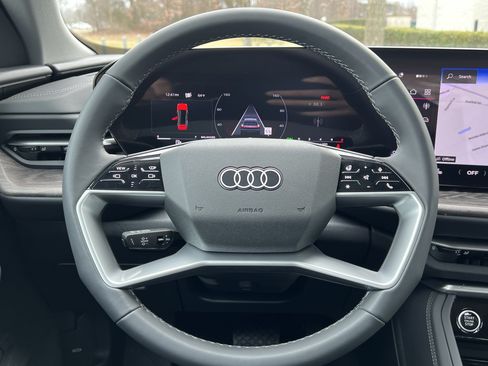 Certified 2025 Audi Q5 Premium AWD/4WD image 18