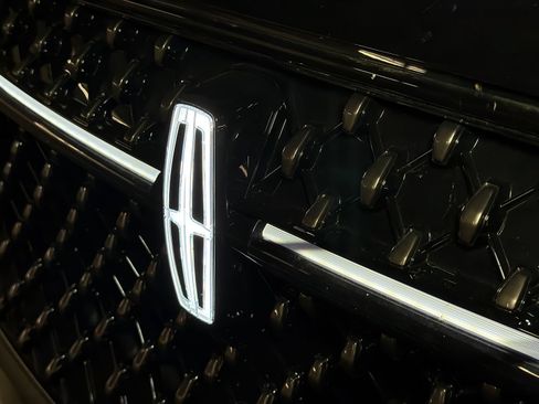 New 2026 Lincoln Nautilus Black Label AWD/4WD image 14