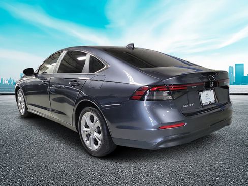 Certified 2025 Honda Accord LX image 3