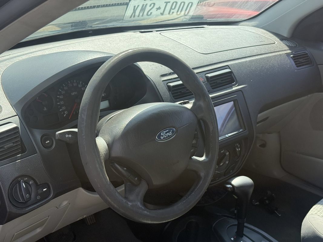Used 2007 Ford Focus SE FWD image 5