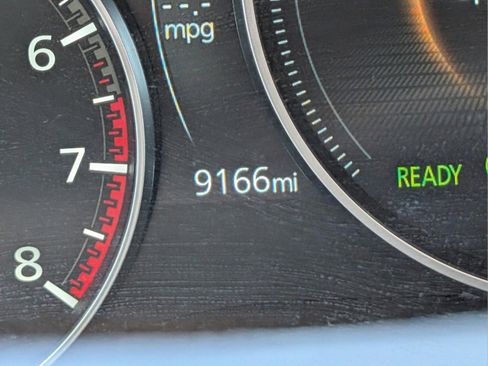 Used 2025 MAZDA CX-90 3.3 Turbo w/ Preferred Package image 16