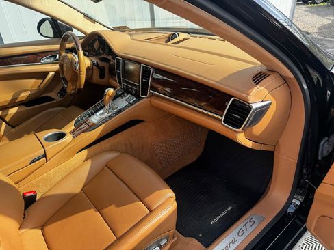 Used 2013 Porsche Panamera GTS AWD/4WD image 33