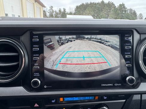 Used 2021 Toyota Tacoma TRD Sport image 19