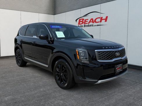 Used 2020 Kia Telluride LX AWD/4WD image 3