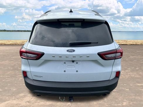 Used 2025 Ford Escape ST-Line FWD image 8