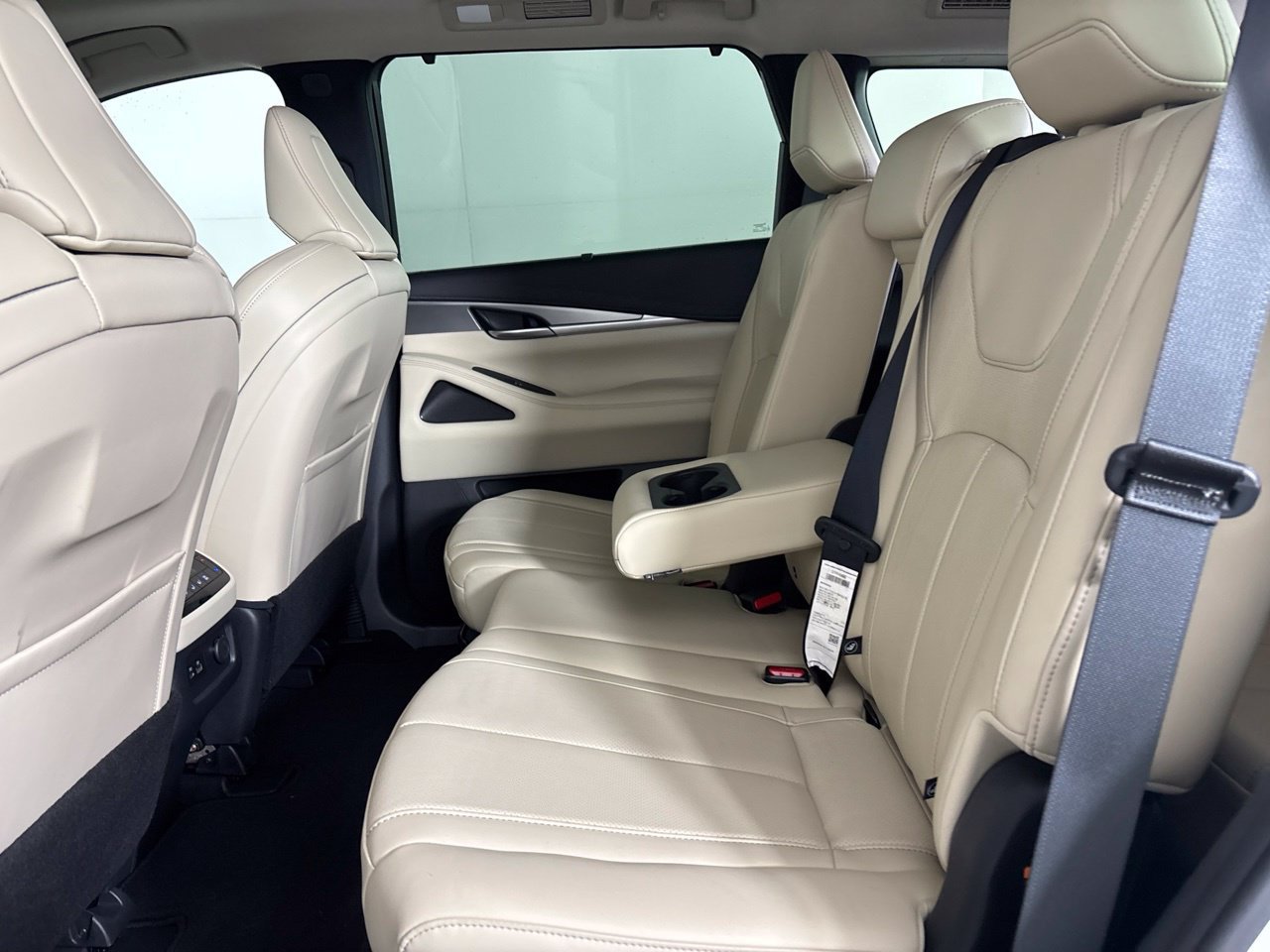 Used 2023 INFINITI QX60 Luxe w/ Cargo Package AWD/4WD image 25