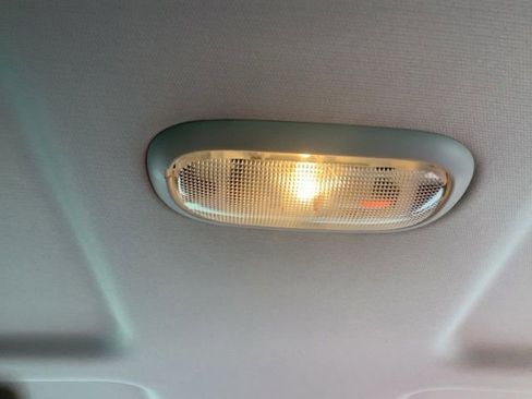 Used 2014 Jeep Compass Latitude FWD image 14