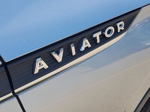 Used 2024 Lincoln Aviator Reserve w/ Equipment Group 201A AWD/4WD image 32
