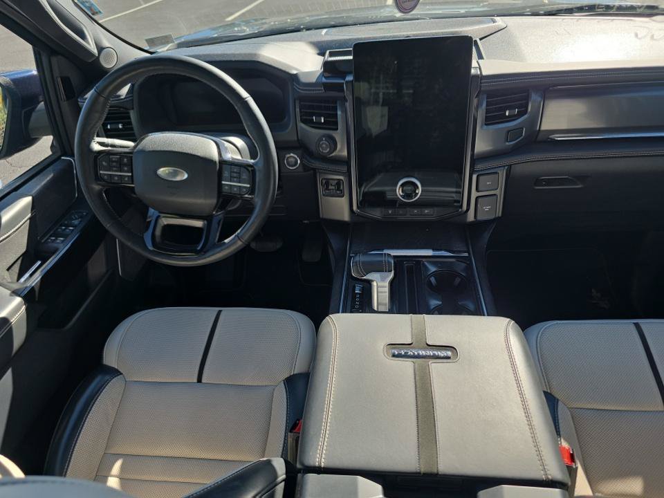 Used 2023 Ford F150 Lightning Platinum AWD/4WD image 3