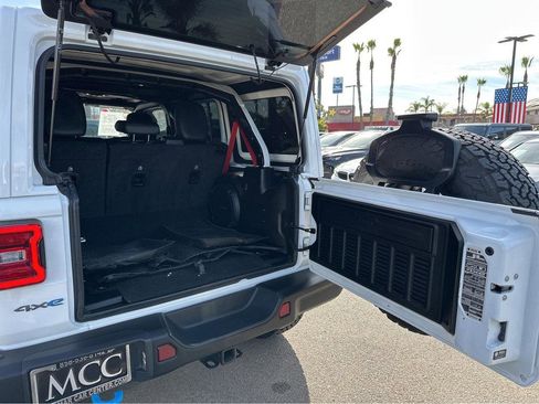 Used 2023 Jeep Wrangler Unlimited Rubicon 4xe image 37