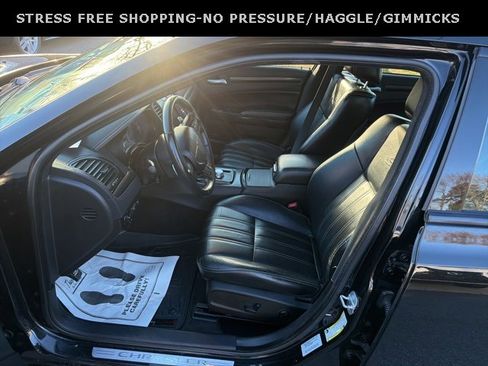 Used 2016 Chrysler 300 S w/ 300S Premium Group image 18