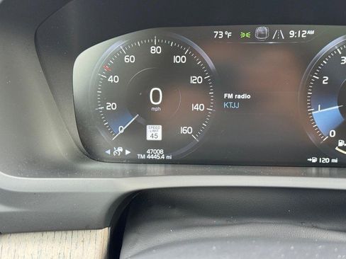 Used 2021 Volvo XC90 T6 Inscription w/ Protection Package Premier image 24