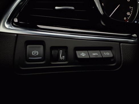 Used 2021 Cadillac XT6 Sport image 27