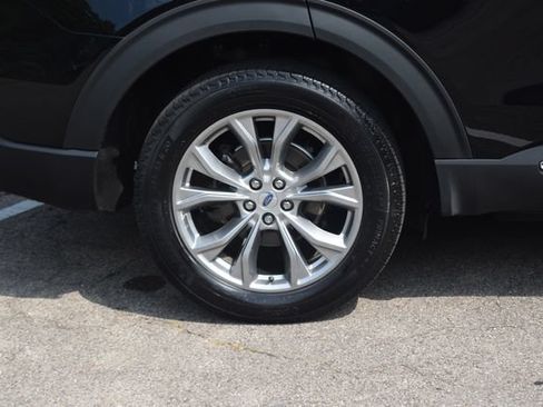 Used 2023 Ford Explorer XLT w/ Equipment Group 202A AWD/4WD image 30