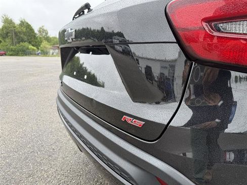 Used 2024 Chevrolet Trax RS w/ Driver Confidence Package image 17