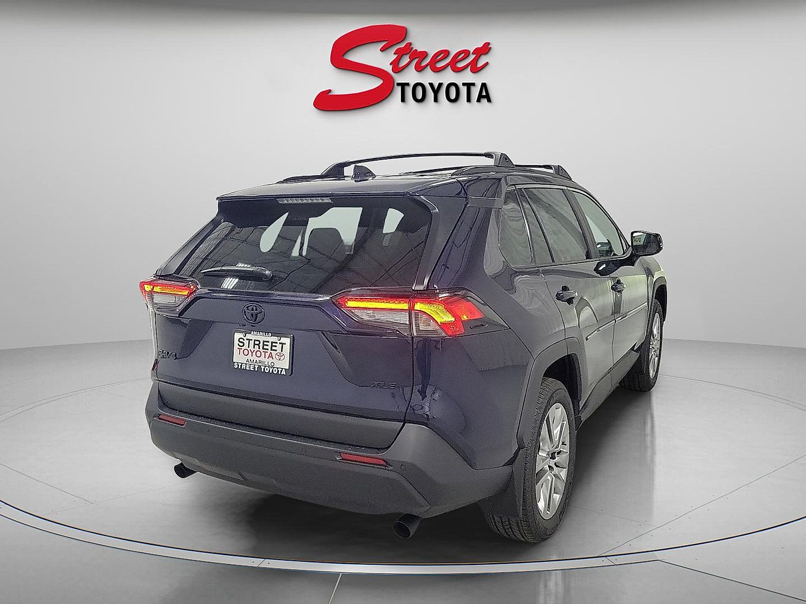 Used 2025 Toyota RAV4 XLE Premium w/ Weather Package FWD image 3