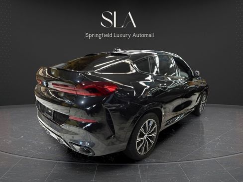 Used 2023 BMW X6 xDrive40i w/ M Sport Package AWD/4WD image 7
